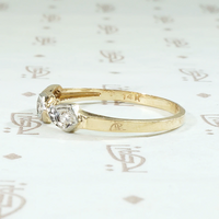 Sweet 1930s NOS Bow Wedding Band