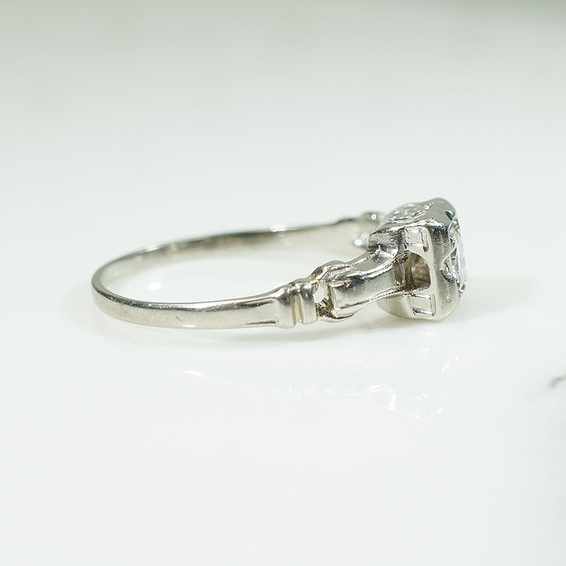 Vintage 1930's White Gold Diamond Ring