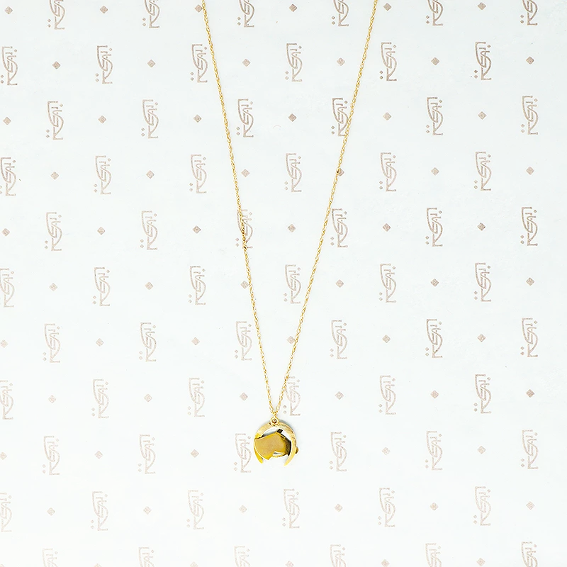 gold vintage horse in horseshoe pendant reverse