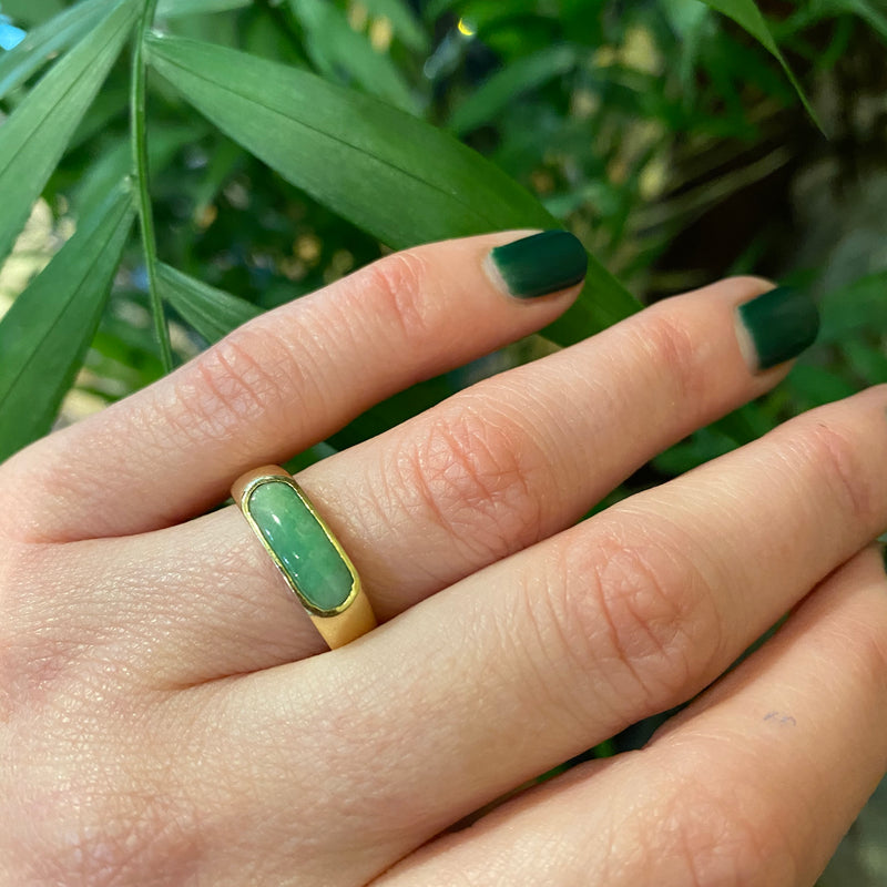 Classic Vintage Jade and Gold Band