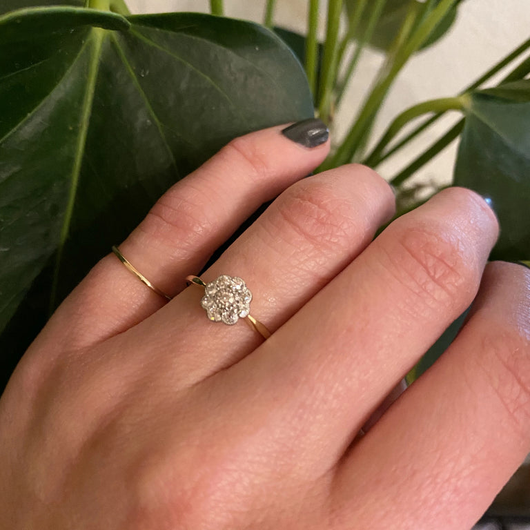 Diamond Flower Ring Platinum on 18k