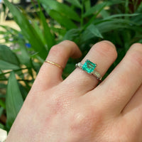 Lush Square Cut Emerald In Platinum Ring