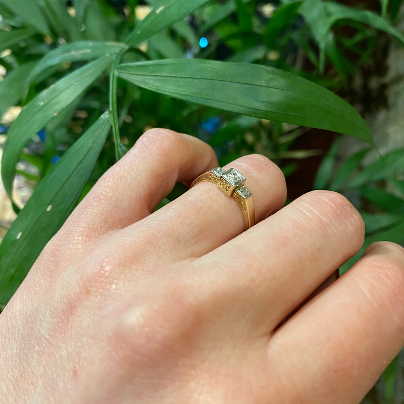 Delightful Engraved Gold and Platinum OMC Diamond Ring