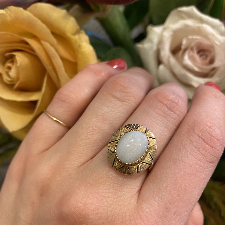 Sunny Gold Vintage 1970's Opal Ring