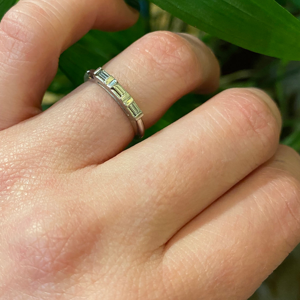 Vintage Bagette Diamond Band