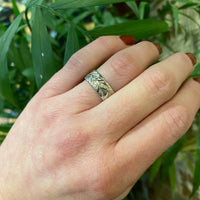 Beautiful White Gold Band With Engraved Leaves