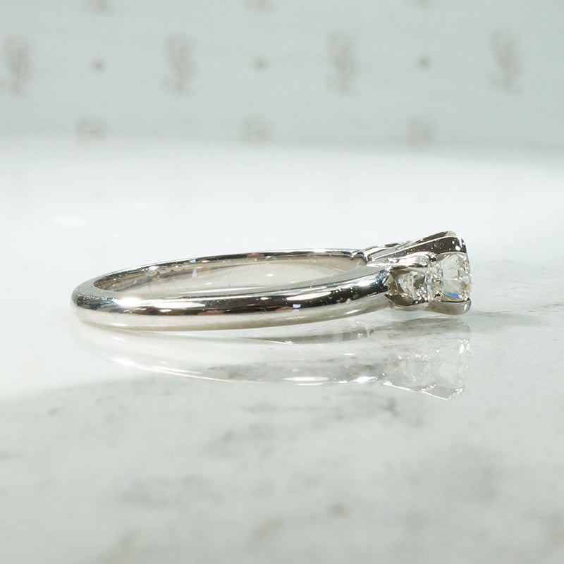 Lovely Jabel Diamond Engagement Ring