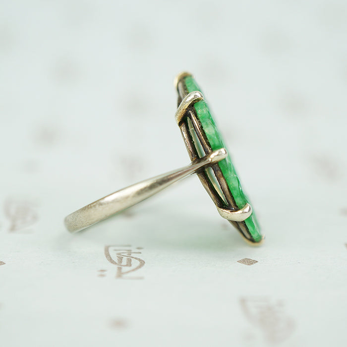 Brilliant Green Carved Jade White Gold Ring
