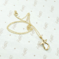 Elegant Freshwater Pearl Pendant in Gold