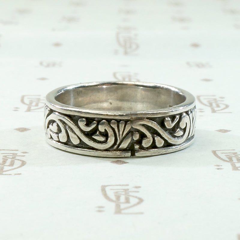 Vintage Sterling Band with Engraved Vines
