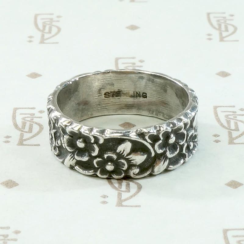 Forget Me Not Vintage Band in Sterling Silver