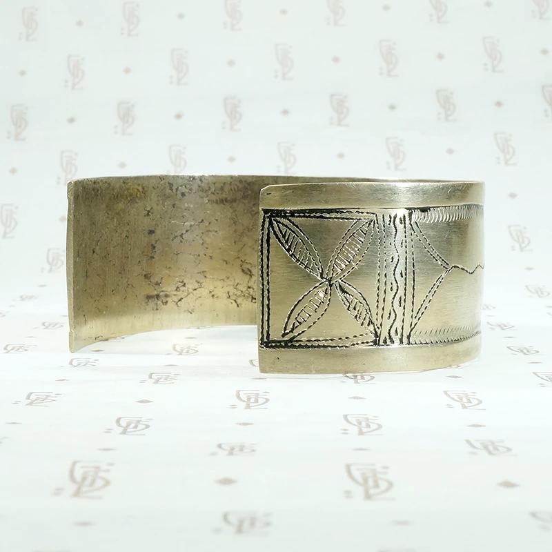 North African Engraved White Brass Cuff