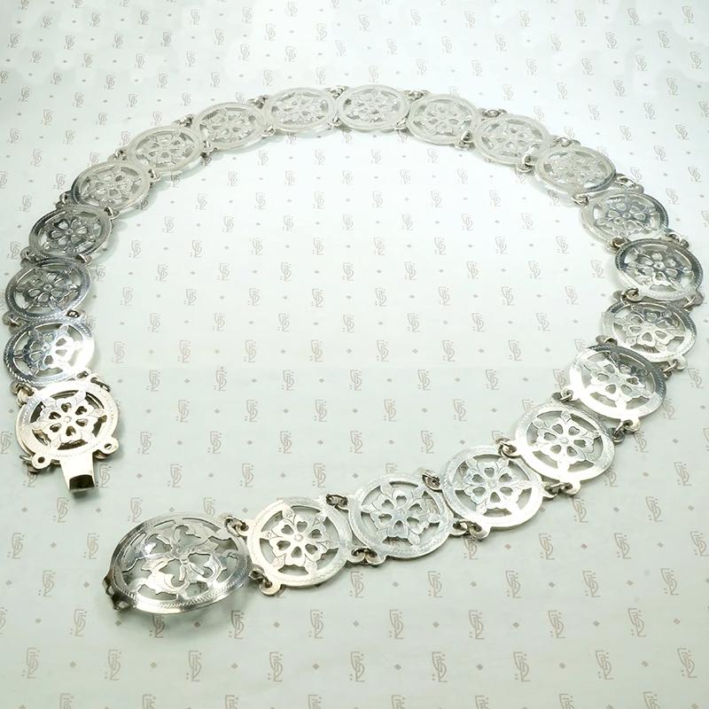 Supple Siamese Silver Flower Belt