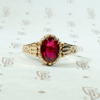 Sparkling Garnet Doublet in Engraved Rosy Gold Ring