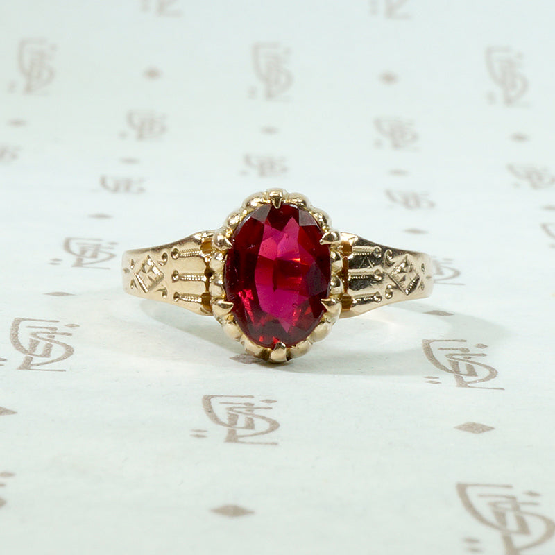 Sparkling Garnet Doublet in Engraved Rosy Gold Ring