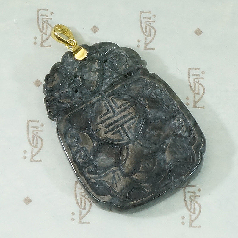 An Auspicious Black Jade Carved Pendant
