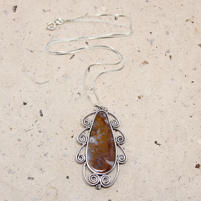 Coffee & Cream Agate in Scrolled Silver Pendant