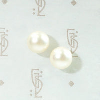 Lovely Glowing White Pearl Stud Earrings