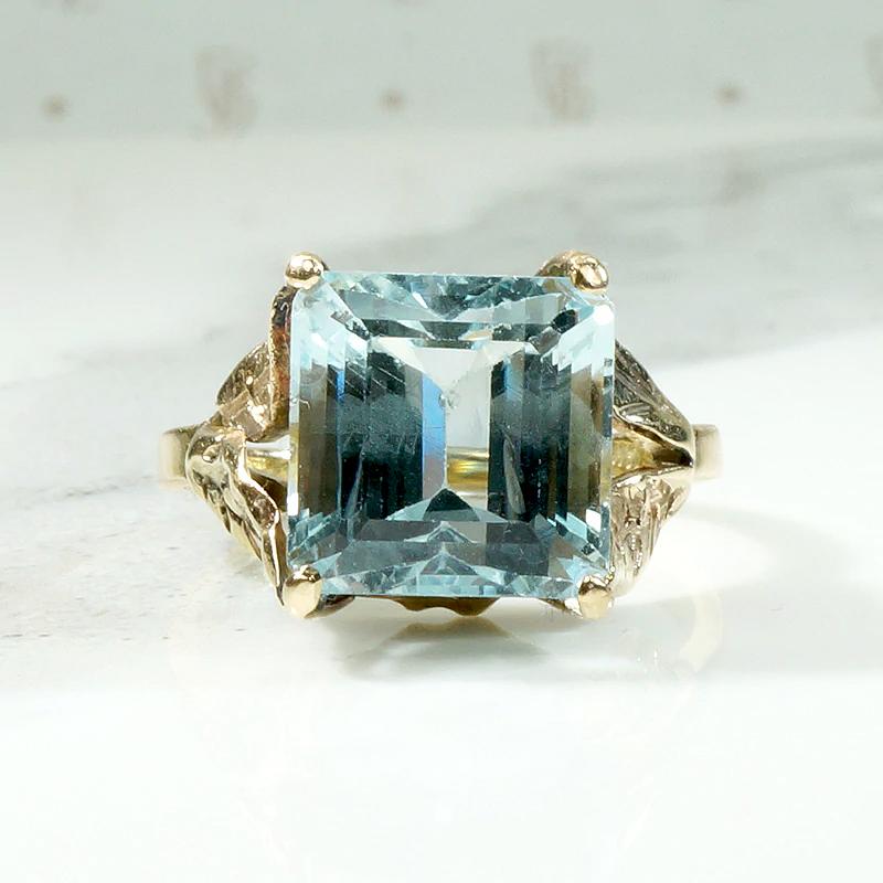 Aquamarine in Leafy Gold Cocktail Ring