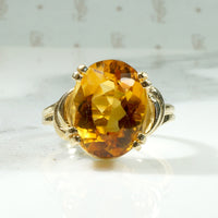 Curvy Gold Citrine Cocktail Ring