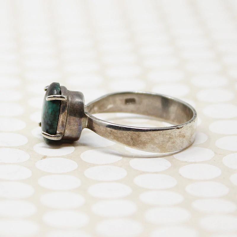 Intense Turquoise in Simple Silver Solitaire