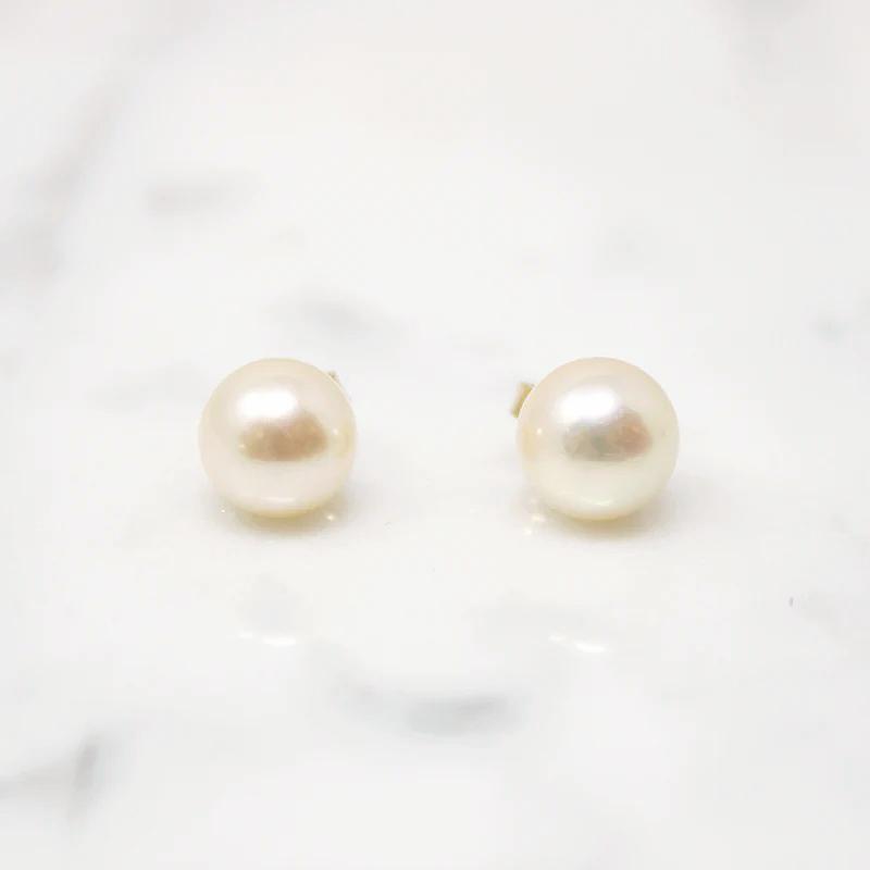 Timeless Vintage 7.7mm Cultured Pearl Stud Earrings