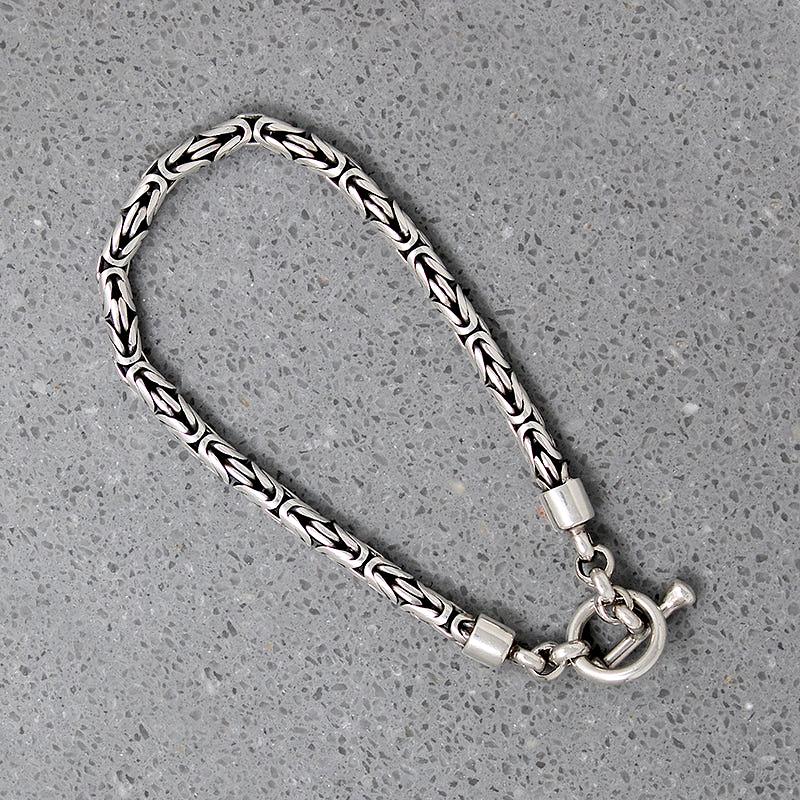 Gorgeous Silver Byzantine Chain Bracelet with Toggle