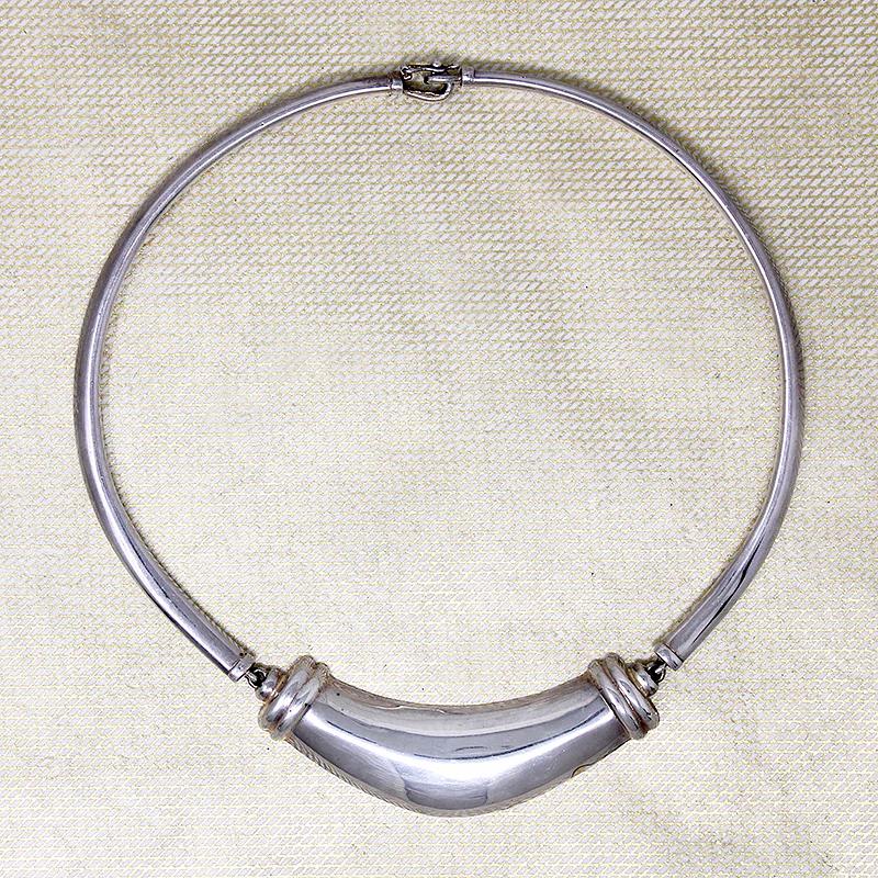 Sophisticated 1980s Sterling Silver Torc