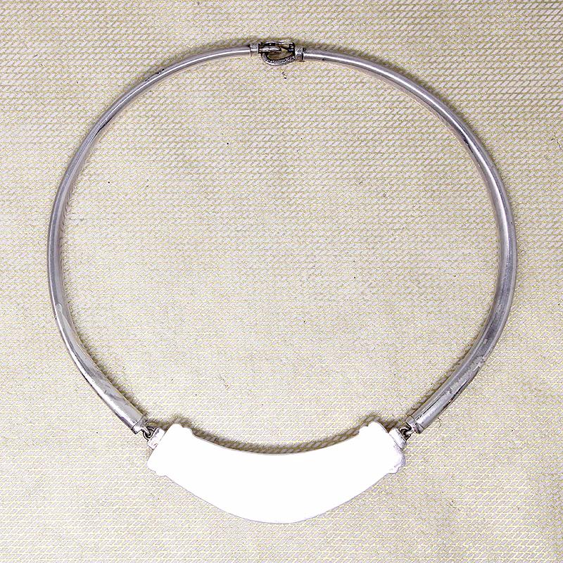 Sophisticated 1980s Sterling Silver Torc