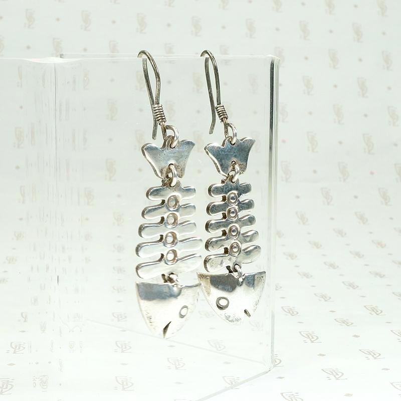 Adorable Taxco Fish Skeleton Silver Earrings