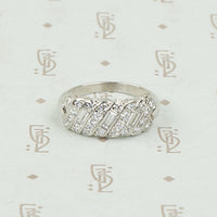 Sparkling Baguette and Round Diamond Band