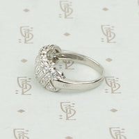 Sparkling Baguette and Round Diamond Band