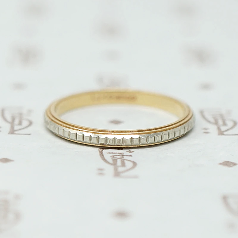 Unusual Two Tone Art Deco Band