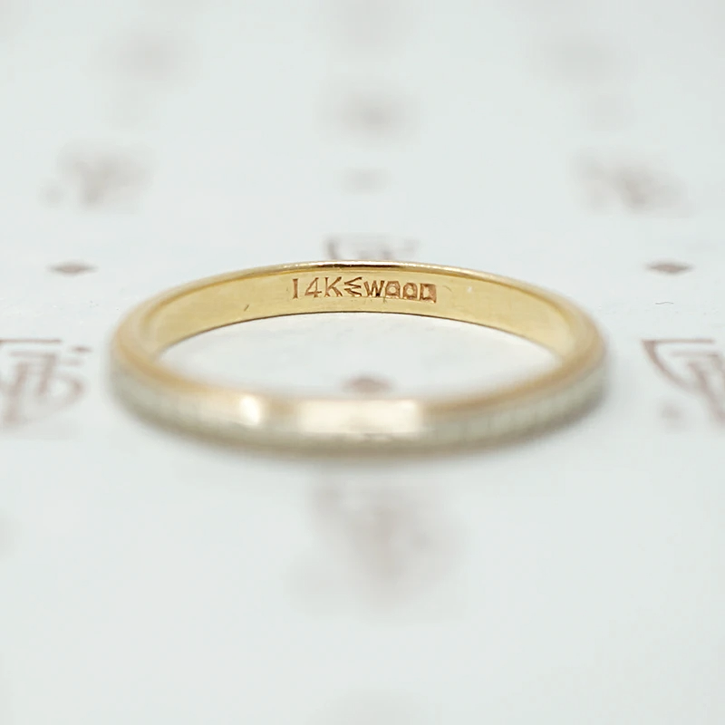 Unusual Two Tone Art Deco Band