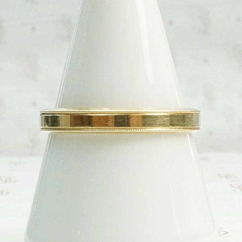 Flat Edged Vintage Gold Wedding Band 