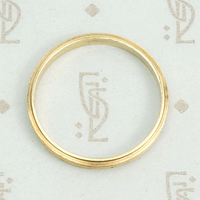 Grooved Gold Slim Vintage Band, top view.