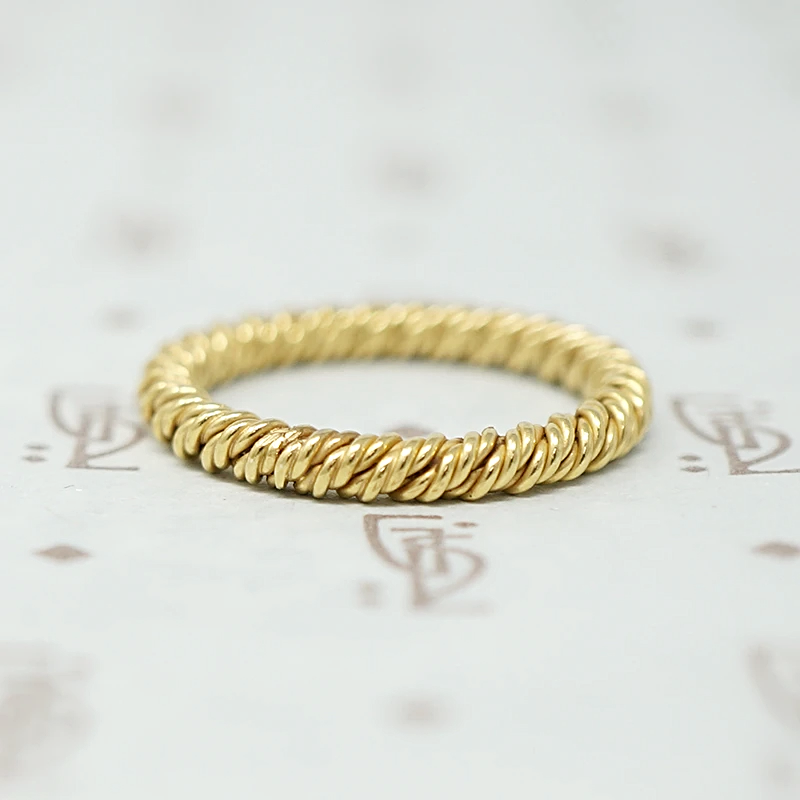 Luxe 18k Gold Rope Band
