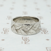 Beautiful White Gold Band With Engraved Leaves