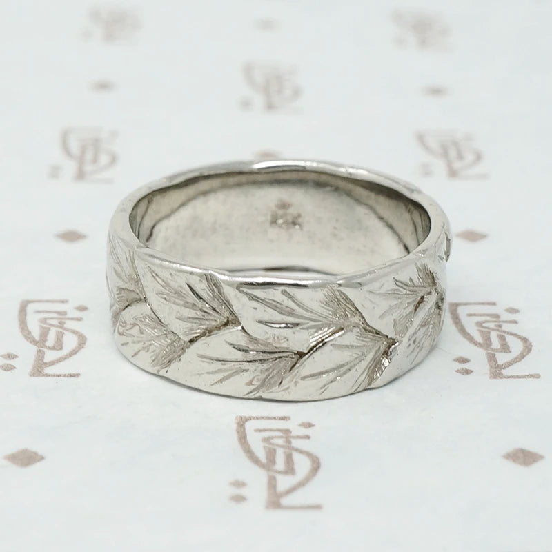 Beautiful White Gold Band With Engraved Leaves
