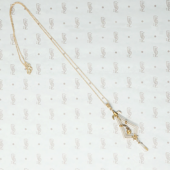 Exquisite Pearl and Diamond Lavalier Pendant