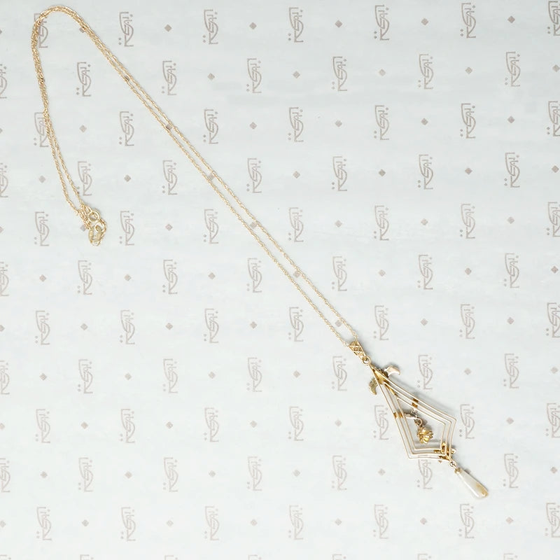 Exquisite Pearl and Diamond Lavalier Pendant