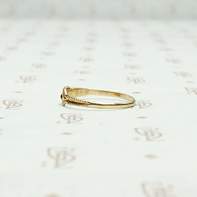 Rosy Gold Ring with Cabochon Garnet, side view