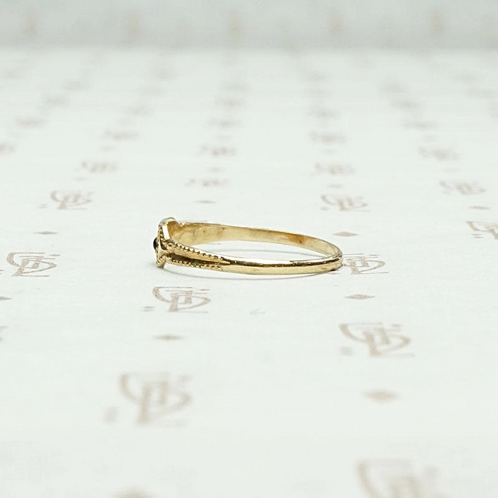 Rosy Gold Ring with Cabochon Garnet, side view
