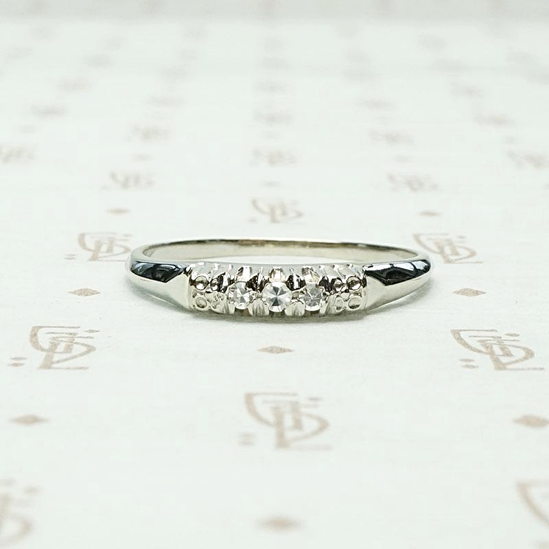 Romantic & Refined 1940s Diamond Wedding Band