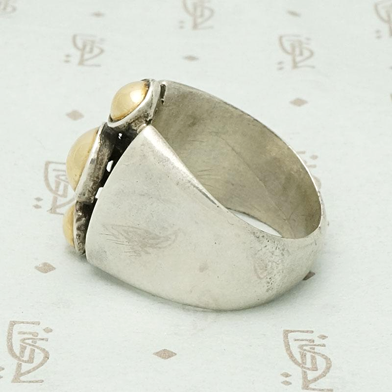 Dramatic & Graphic Two Toned Modernist Ring, side view