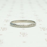 1920s Platinum Garland Band, profile view.