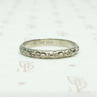 Beautifully Carved White Gold Belais Band