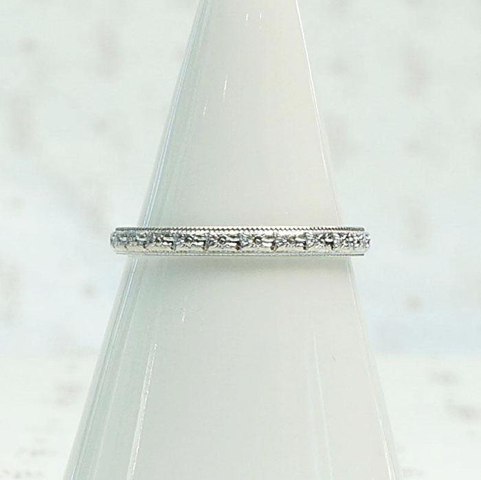 Zigzag and Flowers Otsby Barton White Gold Band