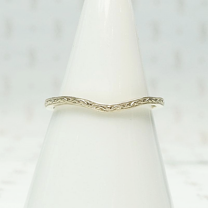 Pale Gold Curved Band Vine & Berries