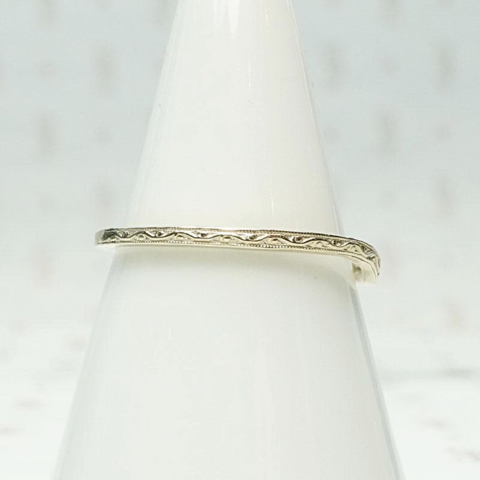 Pale Gold Curved Band Vine & Berries